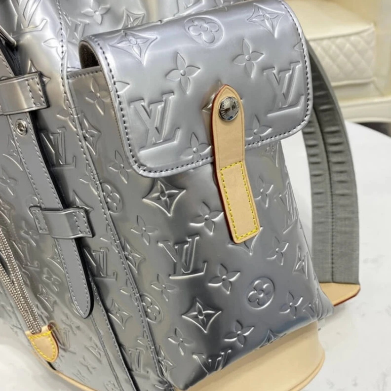 Mythick.ru Louis Vuitton Christopher PM Silver