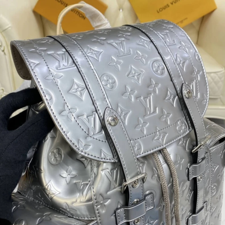Mythick.ru Louis Vuitton Christopher PM Silver