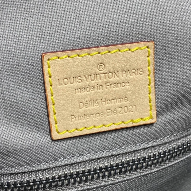 Mythick.ru Louis Vuitton Christopher PM Silver