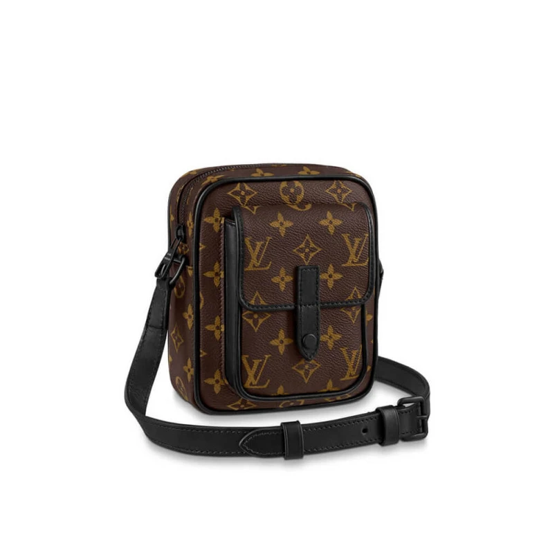 Front poc Louis Vuitton Christopher Wearable Wallet Black