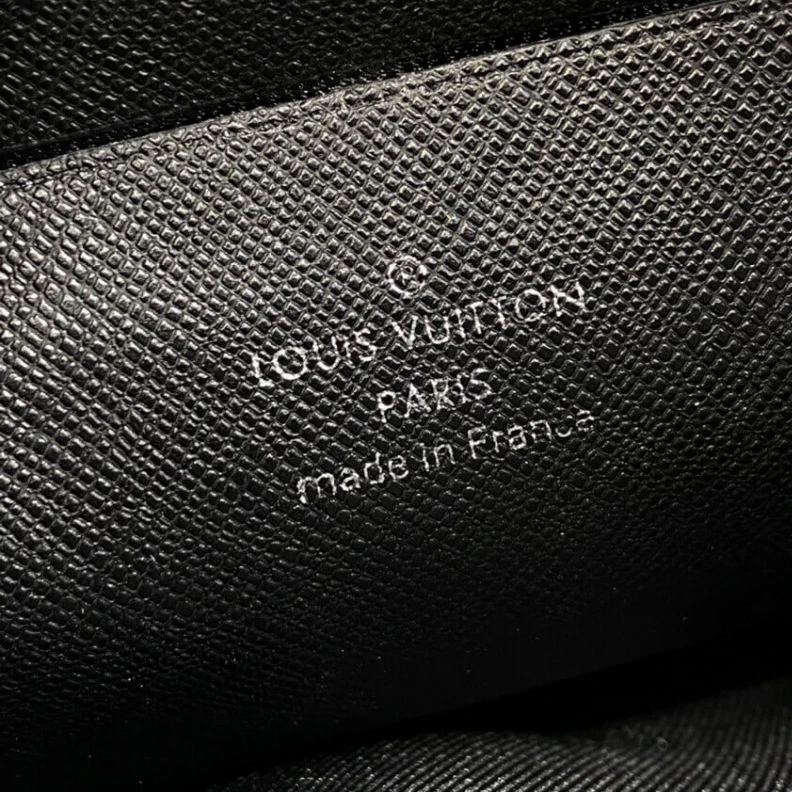Lv belts replica Front poc Louis Vuitton Christopher Wearable Wallet Black
