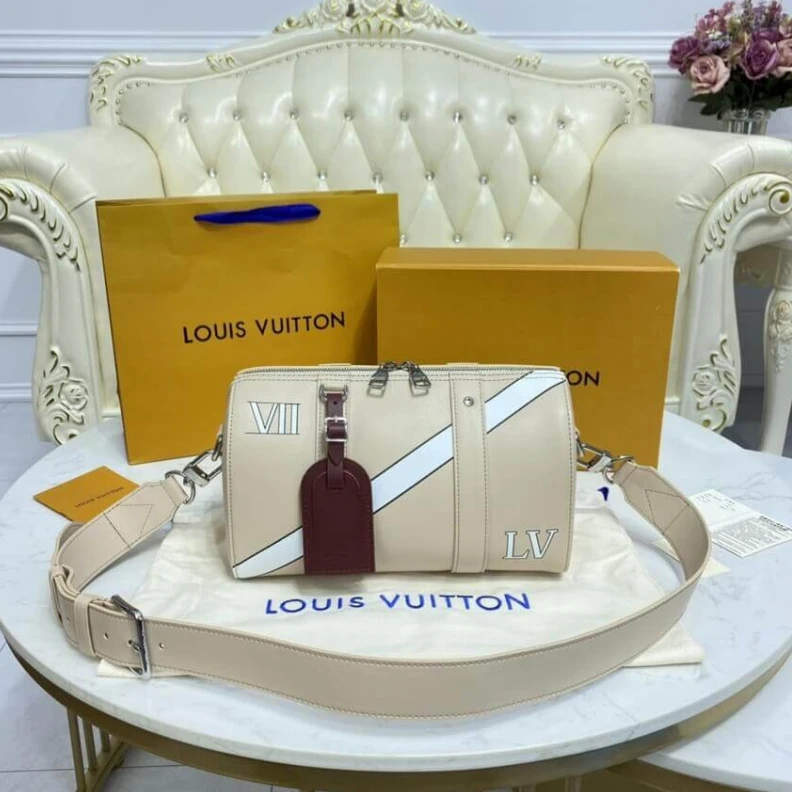 Cowhidele Louis Vuitton City Keepall Bag Cream