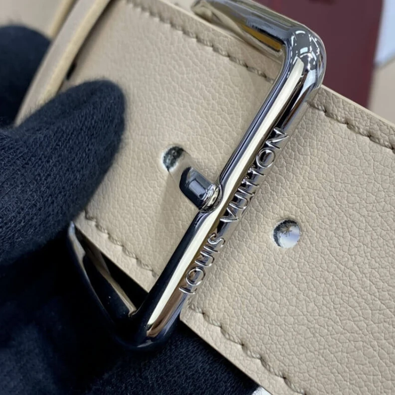 Lv belts replica Cowhidele Louis Vuitton City Keepall Bag Cream