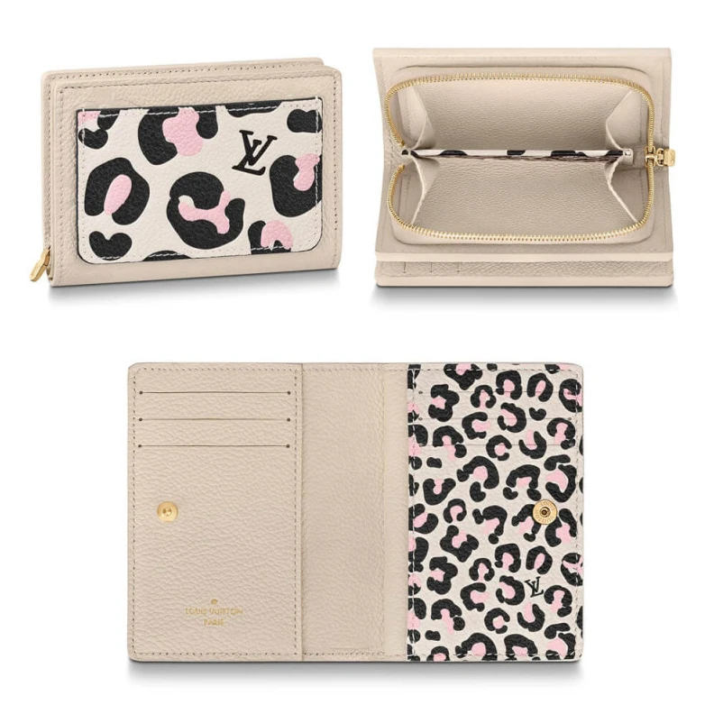 Inside ca Louis Vuitton Clea Wallet Creme