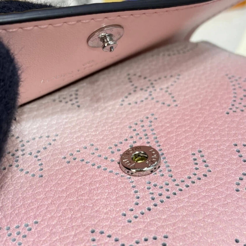 Louis vuitton locations 2 card sl Louis Vuitton Coin Purse in Pink Gradient Mahina Perforated Leather