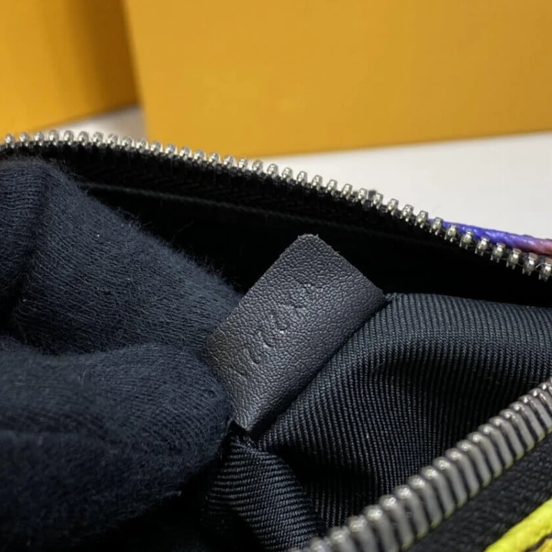 Lv belts replica Black har Louis Vuitton Colorful Diffuse Keepall XS
