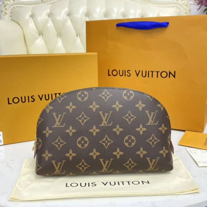 Lv belts replica Shiny gol Louis Vuitton Cosmetic Pouch GM