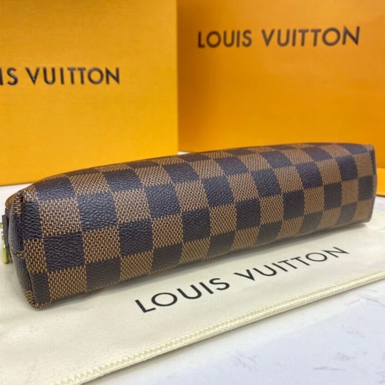 Mythick.ru In eversty LV Cosmetic Pouch GM