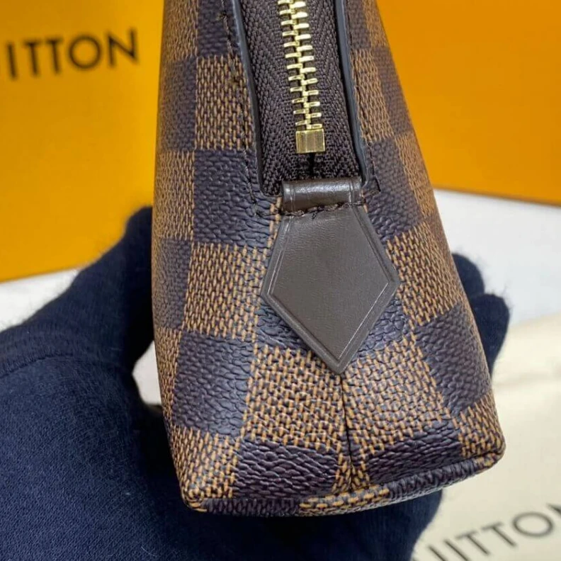 Mythick.ru In eversty LV Cosmetic Pouch GM