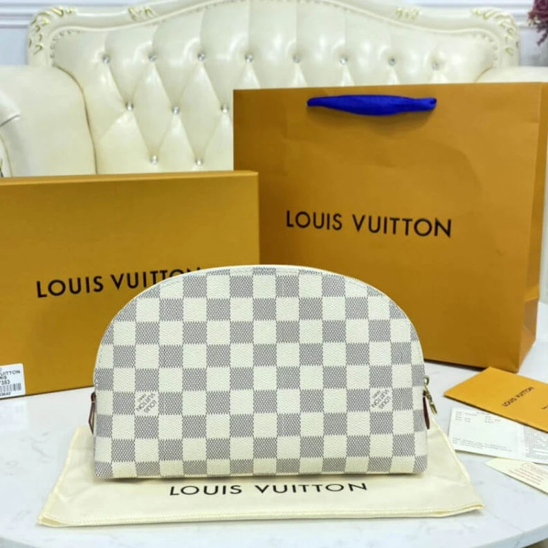 Top lv Damier ca LV Cosmetic Pouch GM