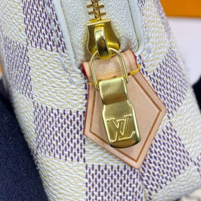 Top lv Damier ca LV Cosmetic Pouch GM