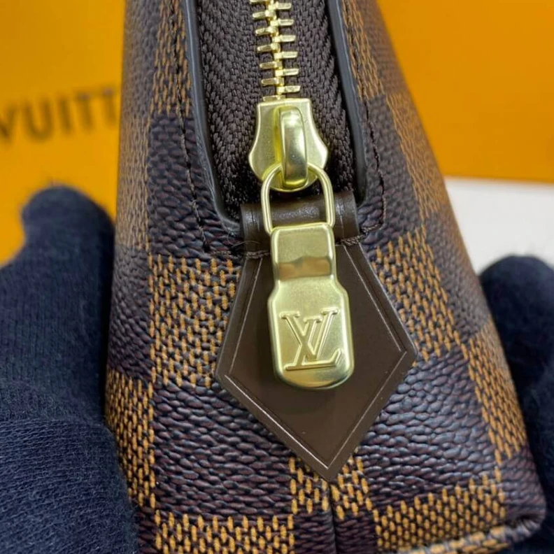 Mythick Damier ca LV Cosmetic Pouch PM