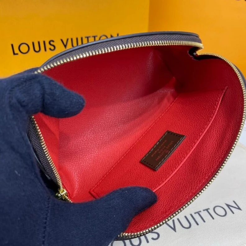 Mythick Damier ca LV Cosmetic Pouch PM