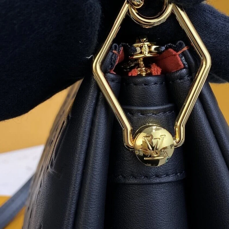 Top lv 3 inside Louis Vuitton Coussin BB Black