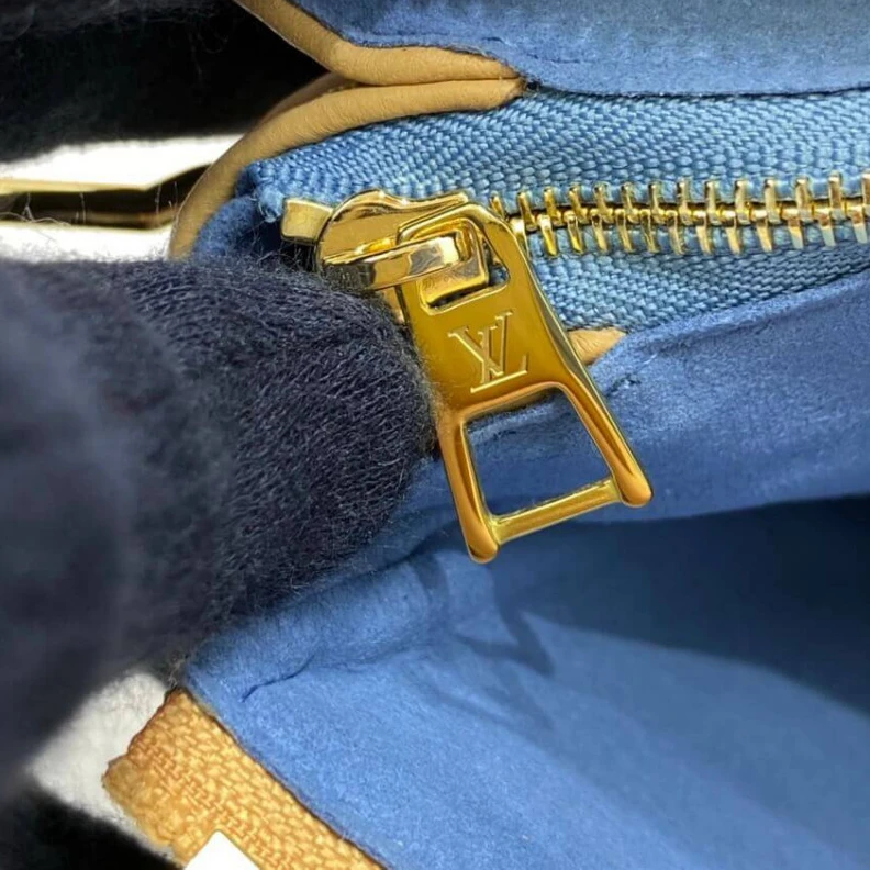 Lv belts replica Strap dro Louis Vuitton Coussin PM Apricot
