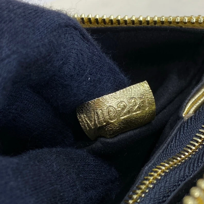 Louis vuitton locations Microfibe Louis Vuitton Coussin PM Gold