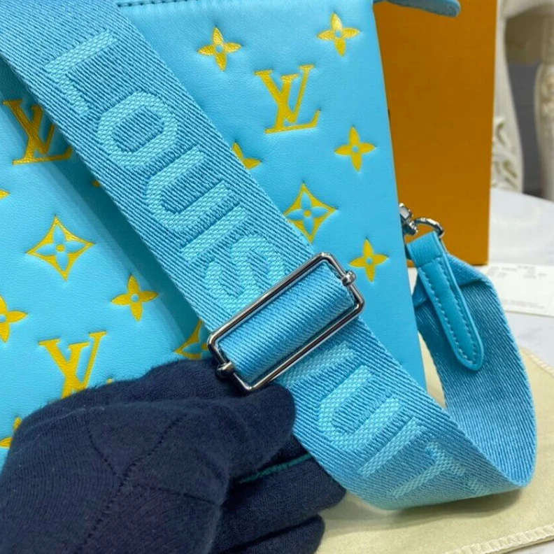 Replica bag Strap dro Louis Vuitton Coussin PM Light Green