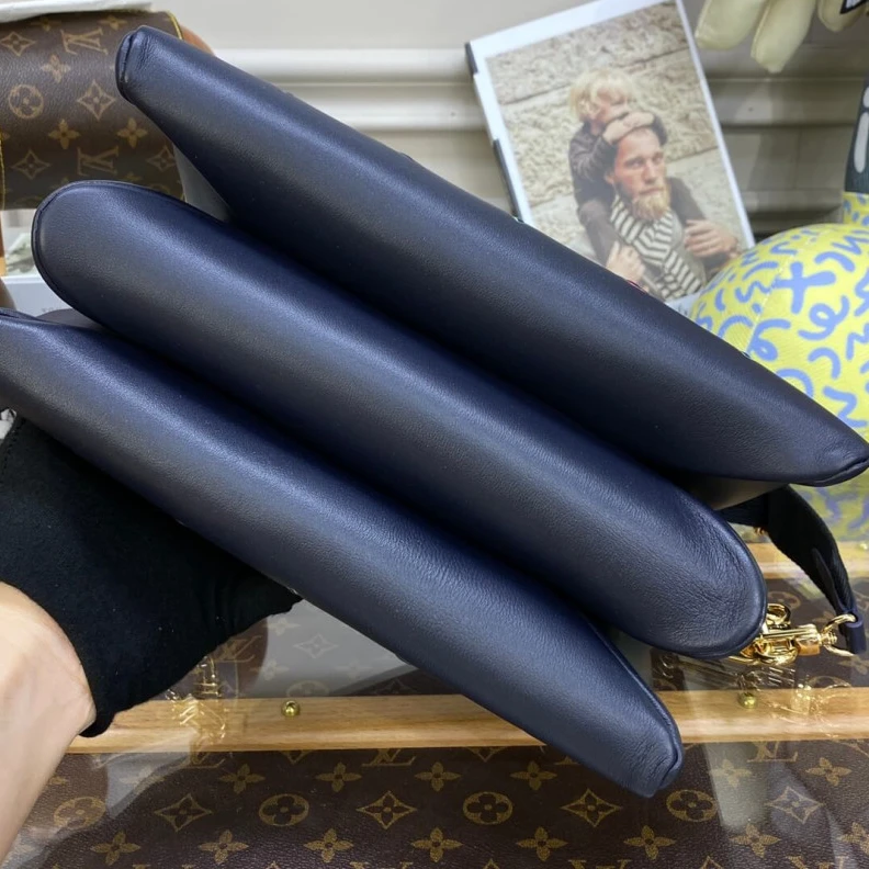 Replica bag Strap: Re Louis Vuitton Coussin PM Navy Blue