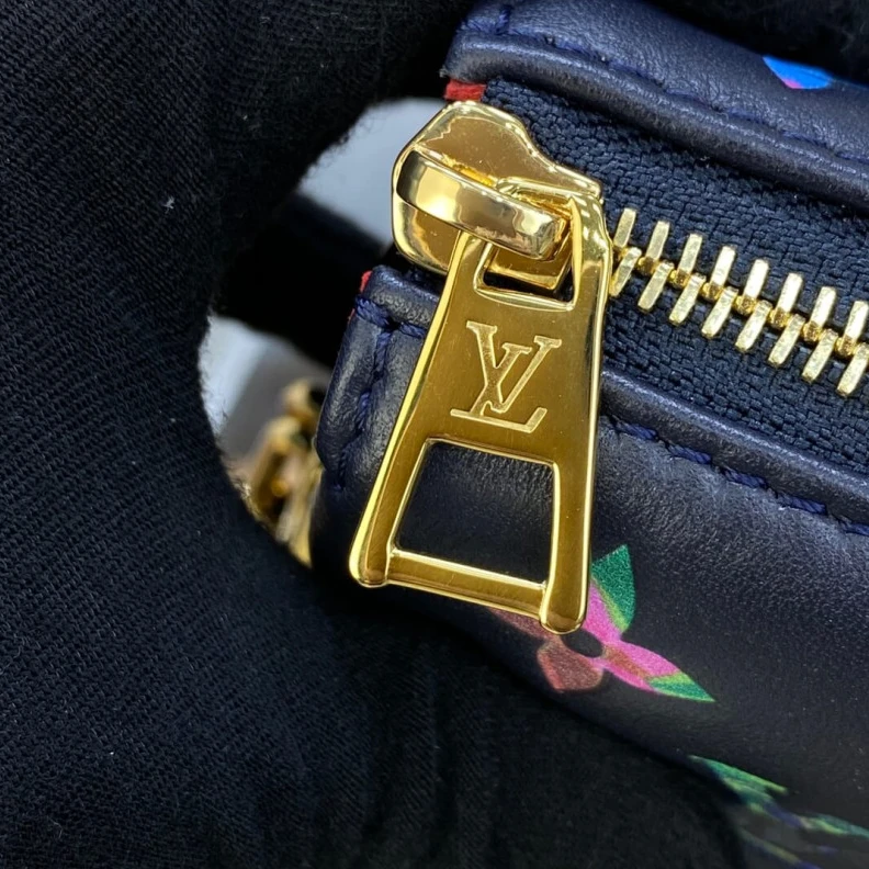 Replica bag Strap: Re Louis Vuitton Coussin PM Navy Blue