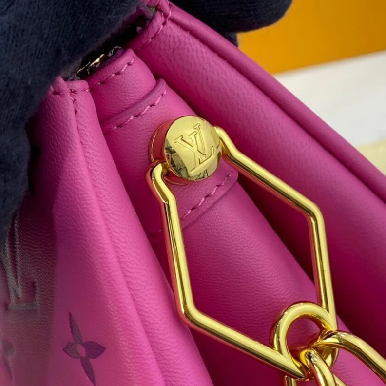 Louis vuitton locations Chain: Re Louis Vuitton Coussin PM Pink