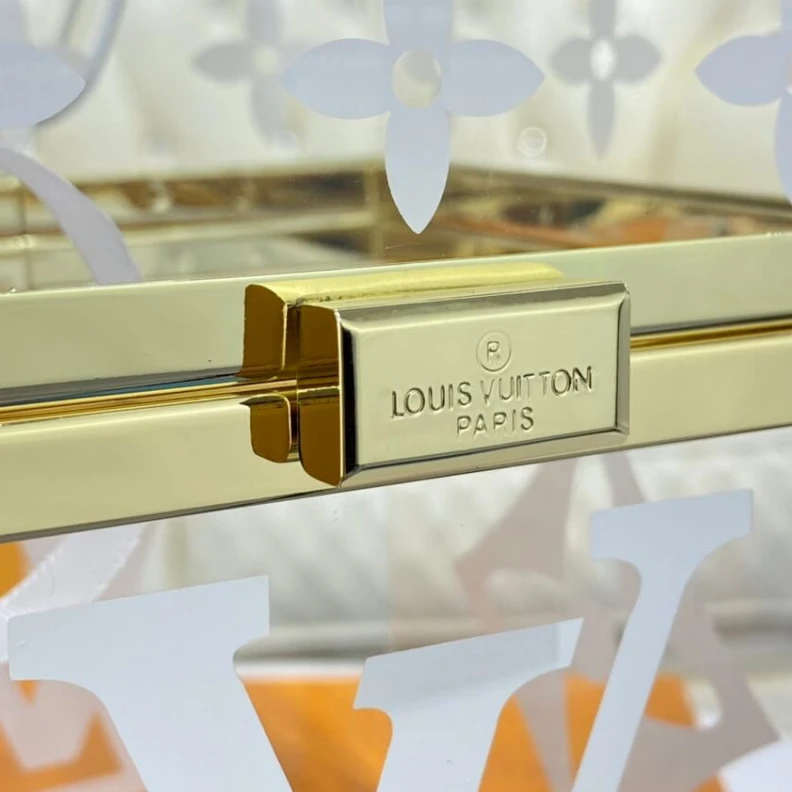Mythick ru Natural c LV Cube Scott Box in Transparent