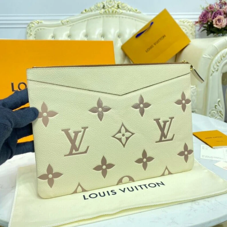 Replica bags lv Monogram Louis Vuitton Daily Pouch Cream
