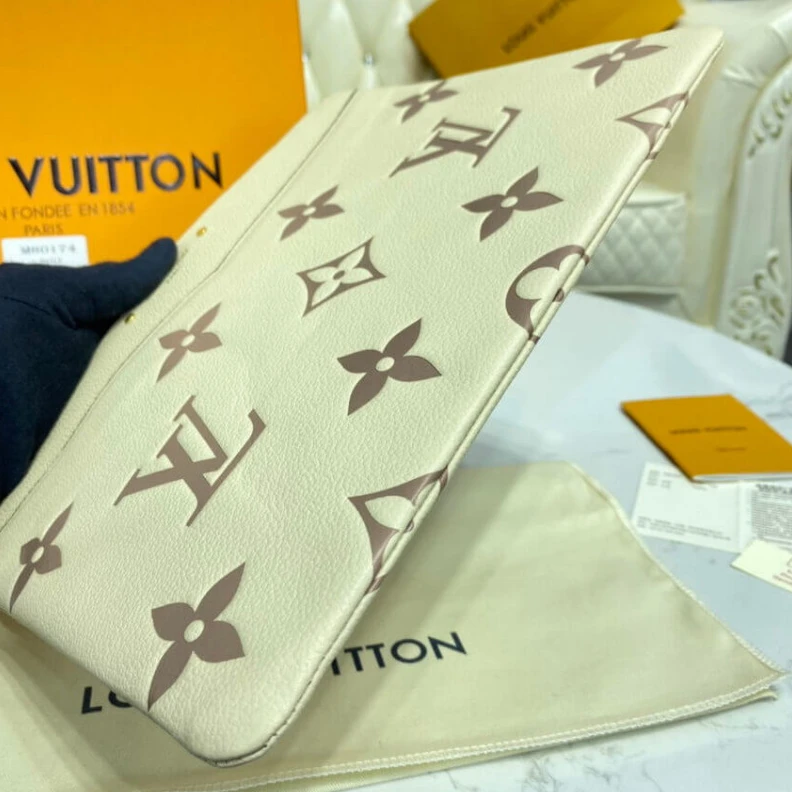 Replica bags lv Monogram Louis Vuitton Daily Pouch Cream