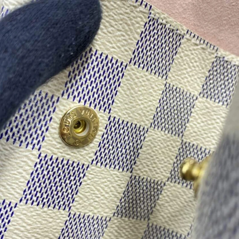 Mythick.ru 2 magneti LV Damier Azur Canvas Propriano
