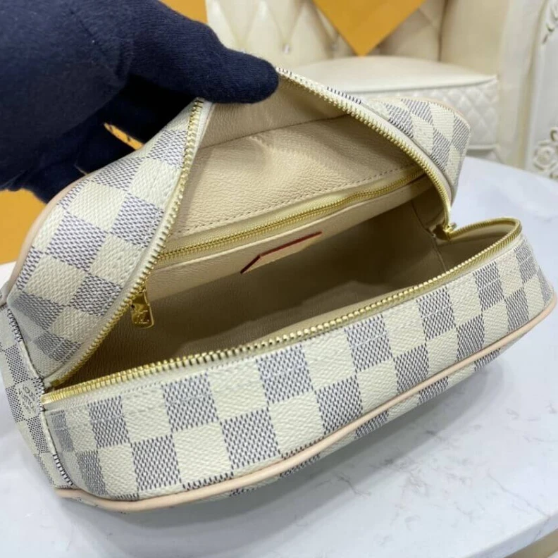 Lv belts replica 25 x 16 x Louis Vuitton Damier Azur Canvas Toiletry Bag 25