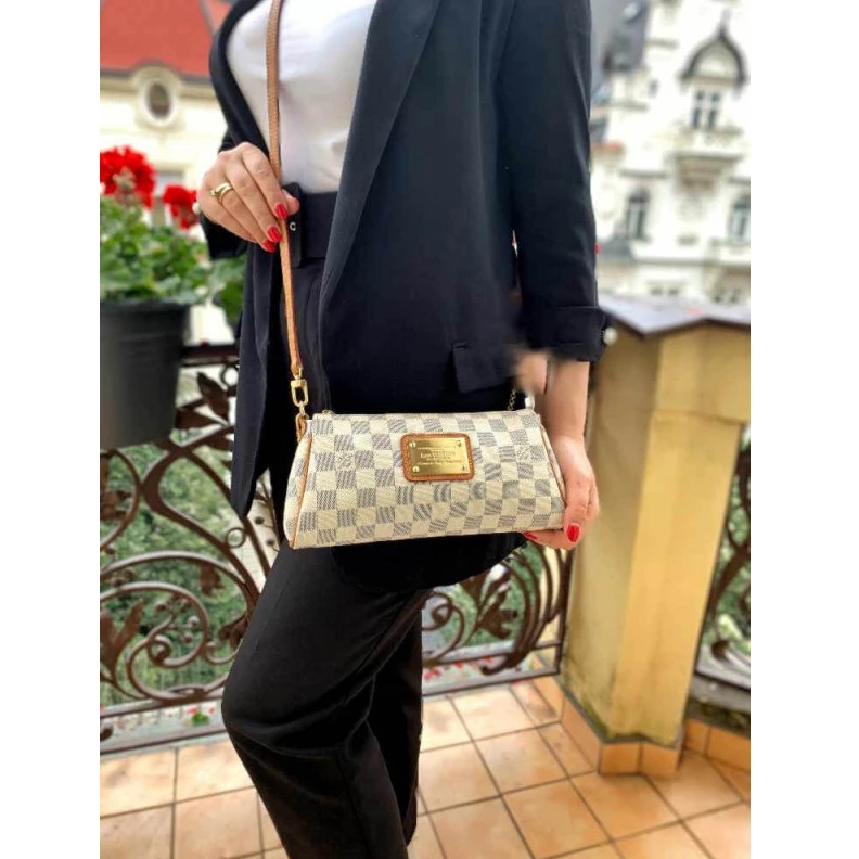 Mythick.ru Golden br LV Damier Azur Eva Clutch