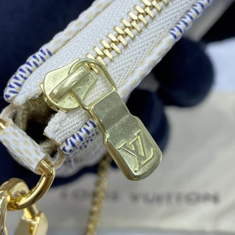 Mythick.ru Chain:Not Louis Vuitton Damier Azur Mini Pochette Accessoires