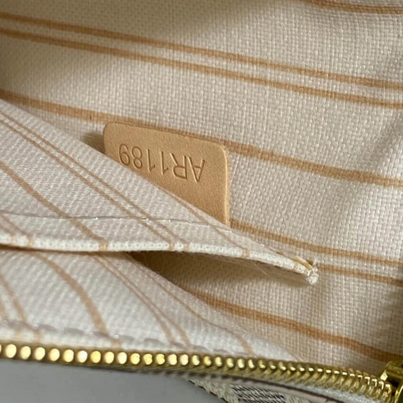 Mythick Beige Louis Vuitton Damier Azur Neverfull GM Beige