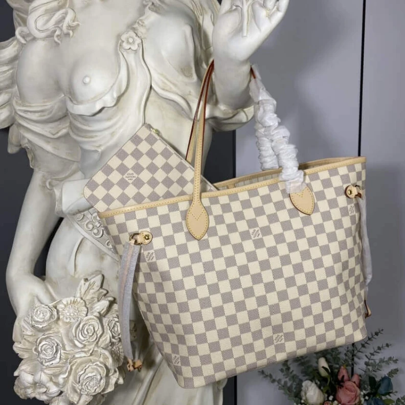 Louis vuitton locations Hook clos Louis Vuitton Damier Azur Neverfull MM Beige