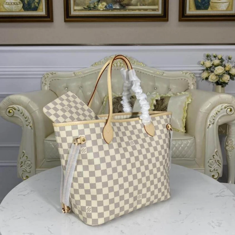 Louis vuitton locations Hook clos Louis Vuitton Damier Azur Neverfull MM Beige
