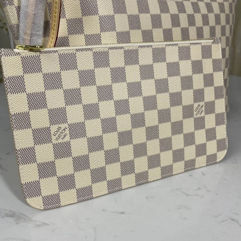 Louis vuitton locations Hook clos Louis Vuitton Damier Azur Neverfull MM Beige