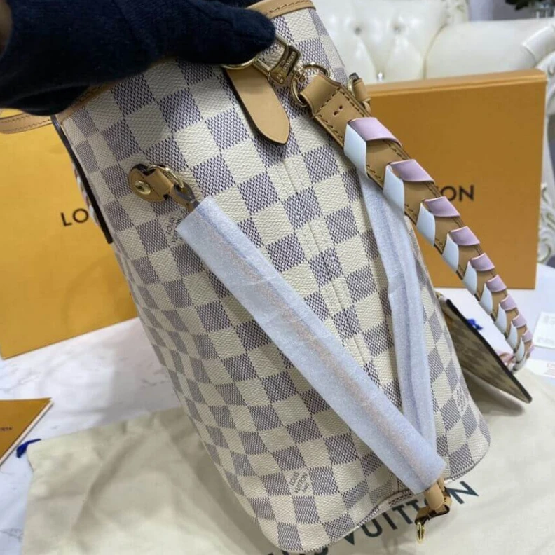 Mythick.ru Flat, tex Louis Vuitton Damier Azur Neverfull MM
