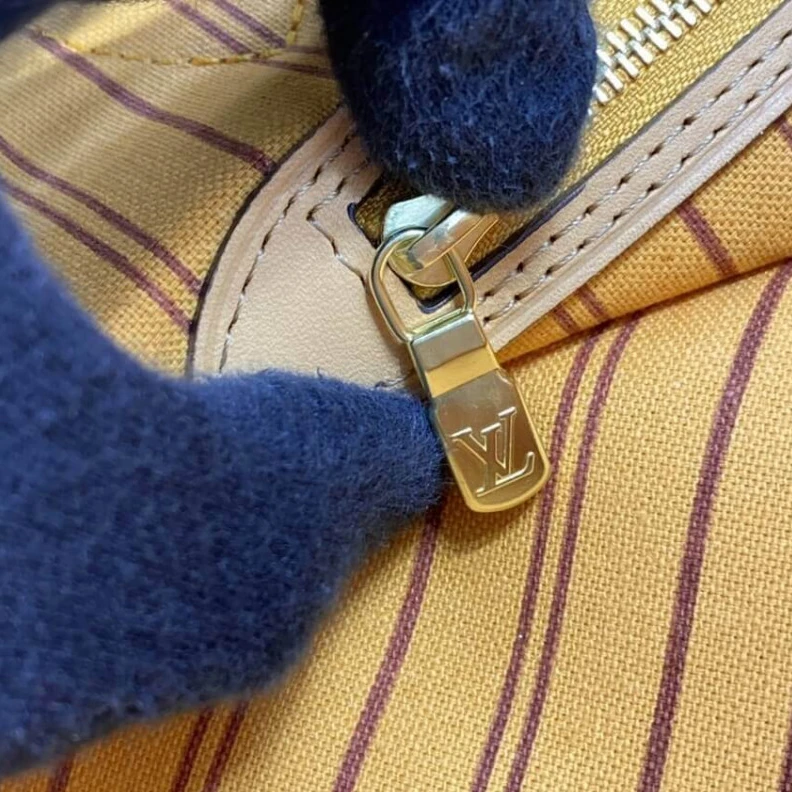 Mythick.ru Flat, tex Louis Vuitton Damier Azur Neverfull MM