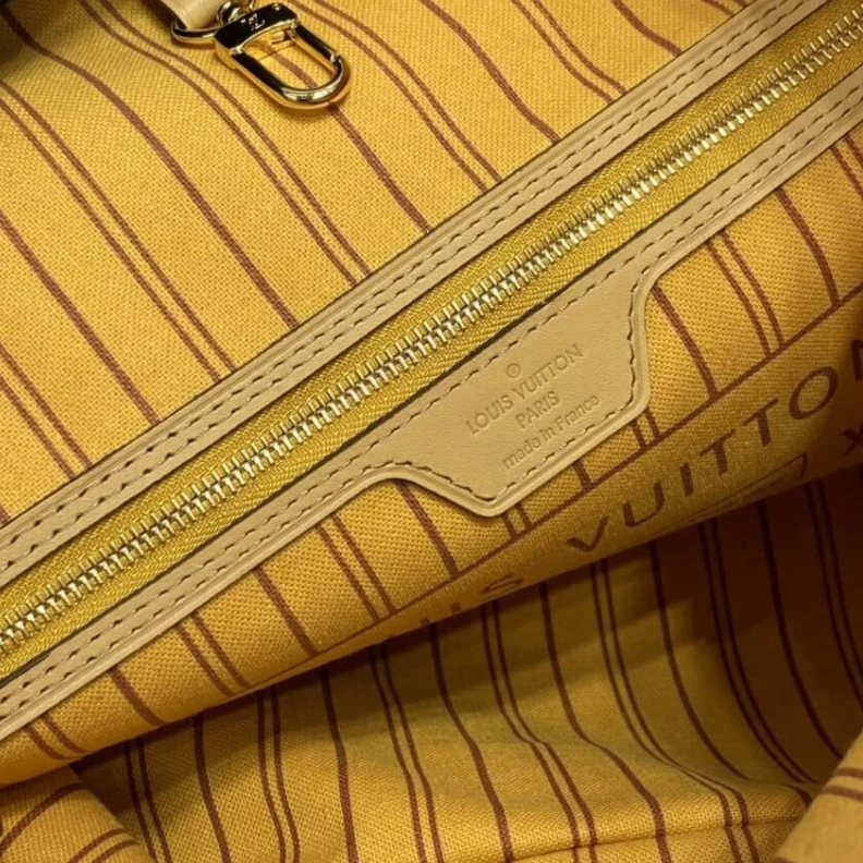 Mythick.ru Flat, tex Louis Vuitton Damier Azur Neverfull MM