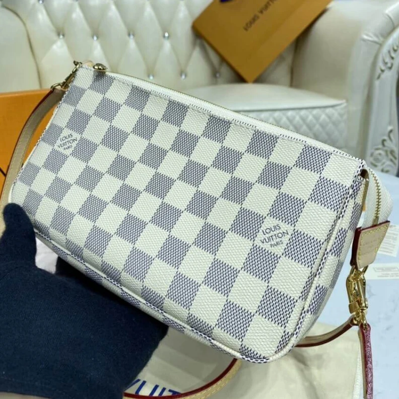 Replica bag Reinforce Louis Vuitton Damier Azur Pochette Accessoires