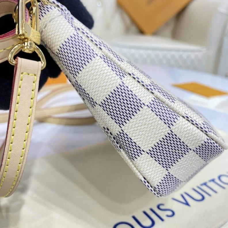 Replica bag Reinforce Louis Vuitton Damier Azur Pochette Accessoires