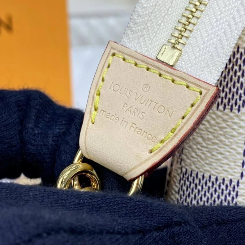 Replica bag Reinforce Louis Vuitton Damier Azur Pochette Accessoires