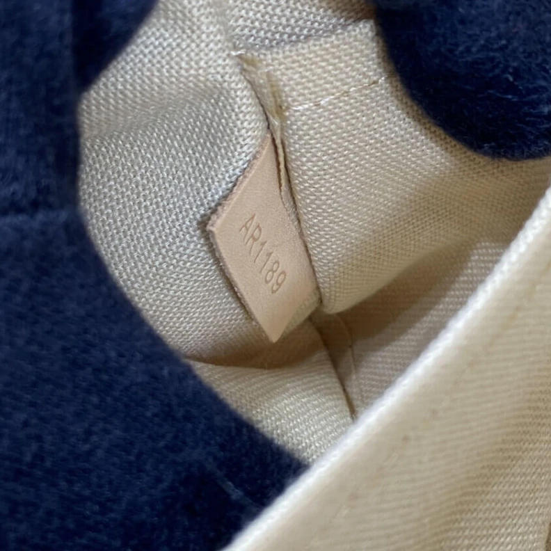 Replica bag Reinforce Louis Vuitton Damier Azur Pochette Accessoires