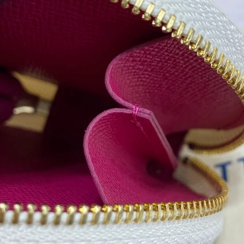 Mythick Zip closu Louis Vuitton Damier Azur Round Coin Purse