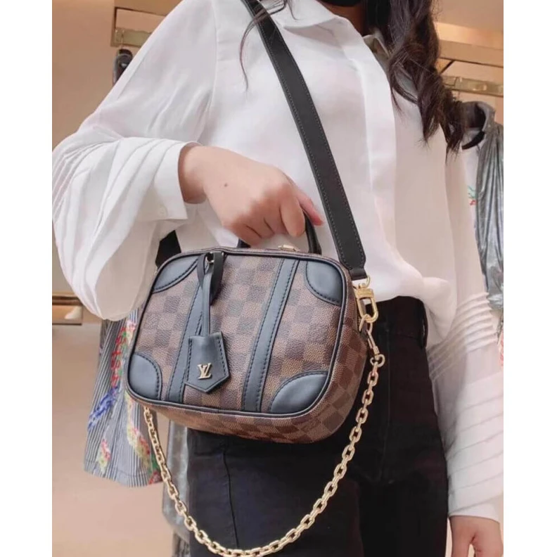 Mythick Chain dro Louis Vuitton Damier Azur Valisette Souple BB Black