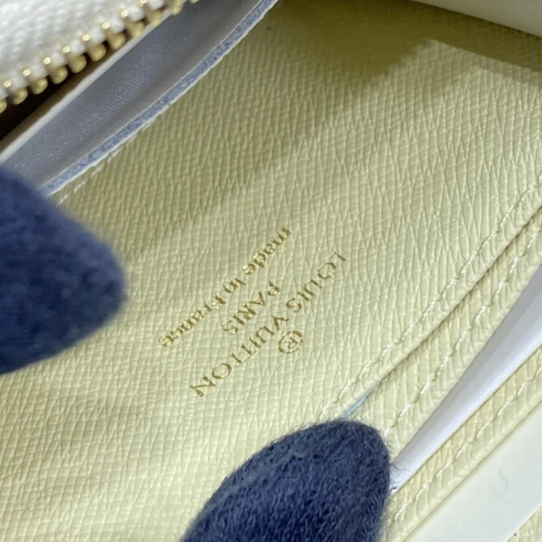 Top lv 2 large g Louis Vuitton Damier Azur Zippy Coin Purse Beige