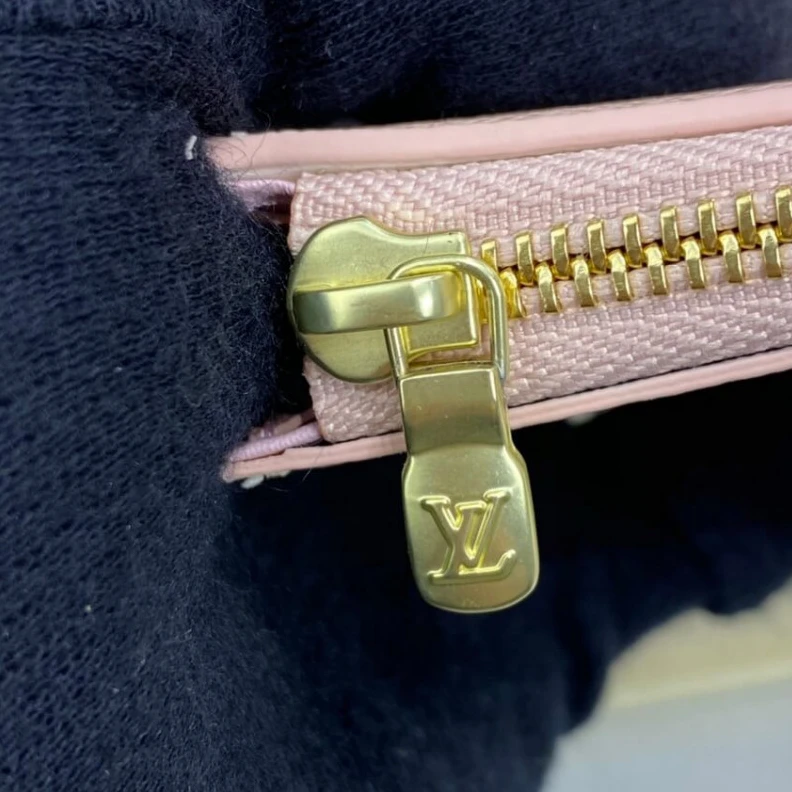 Replica bags lv Goldcolou Louis Vuitton Damier Azur Zoe Wallet Pink