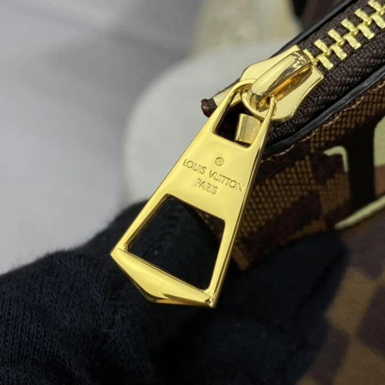 Top lv Inside fl LV Damier Belmont MM Black