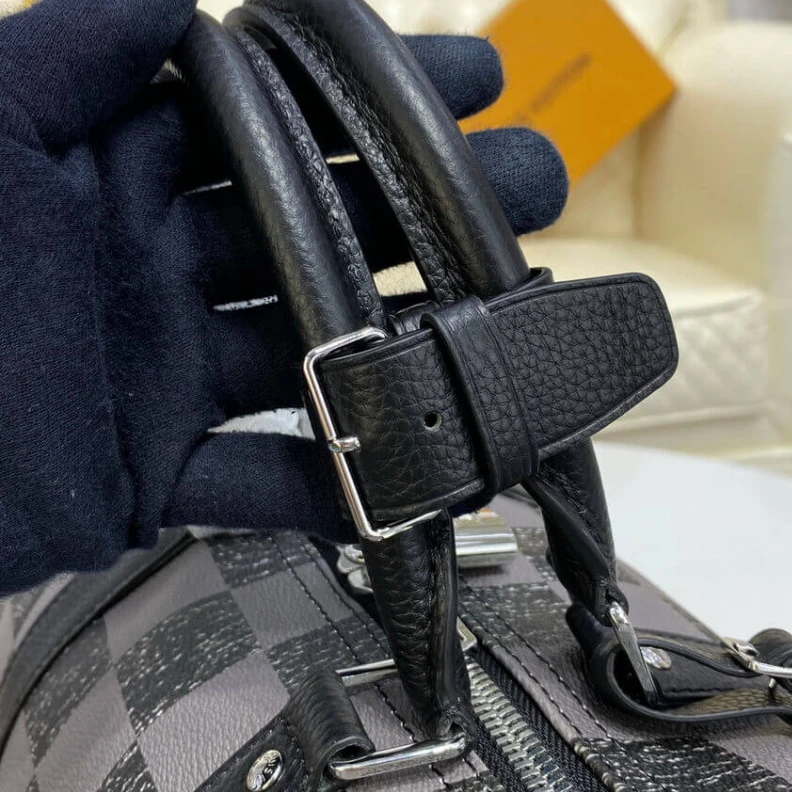 Mythick.ru Louis Vuitton Damier Checkerboard Pattern Keepall Bandoulière 45 Black
