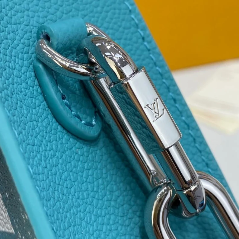 Handle: D Louis Vuitton Damier Checkerboard Pattern Sac Plat XS Turquoise