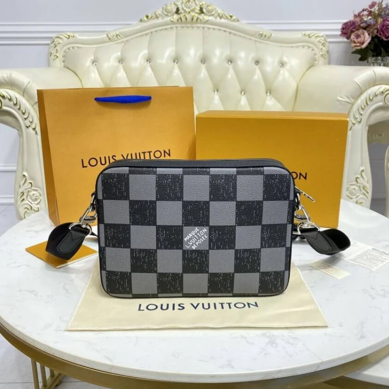 Replica bags lv This Trio Louis Vuitton Damier Checkerboard Pattern Trio Messenger